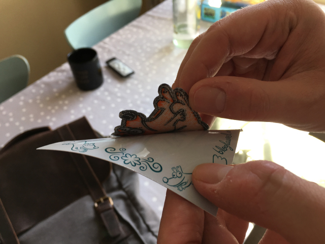 Les goodies pour le tome 2 de ma BD, "Comme convenu", financée via la plateforme de financement participatif Ulule. J'ai adoré les faire, j'espère que vous aimerez les recevoir ! Laurel Duermael 